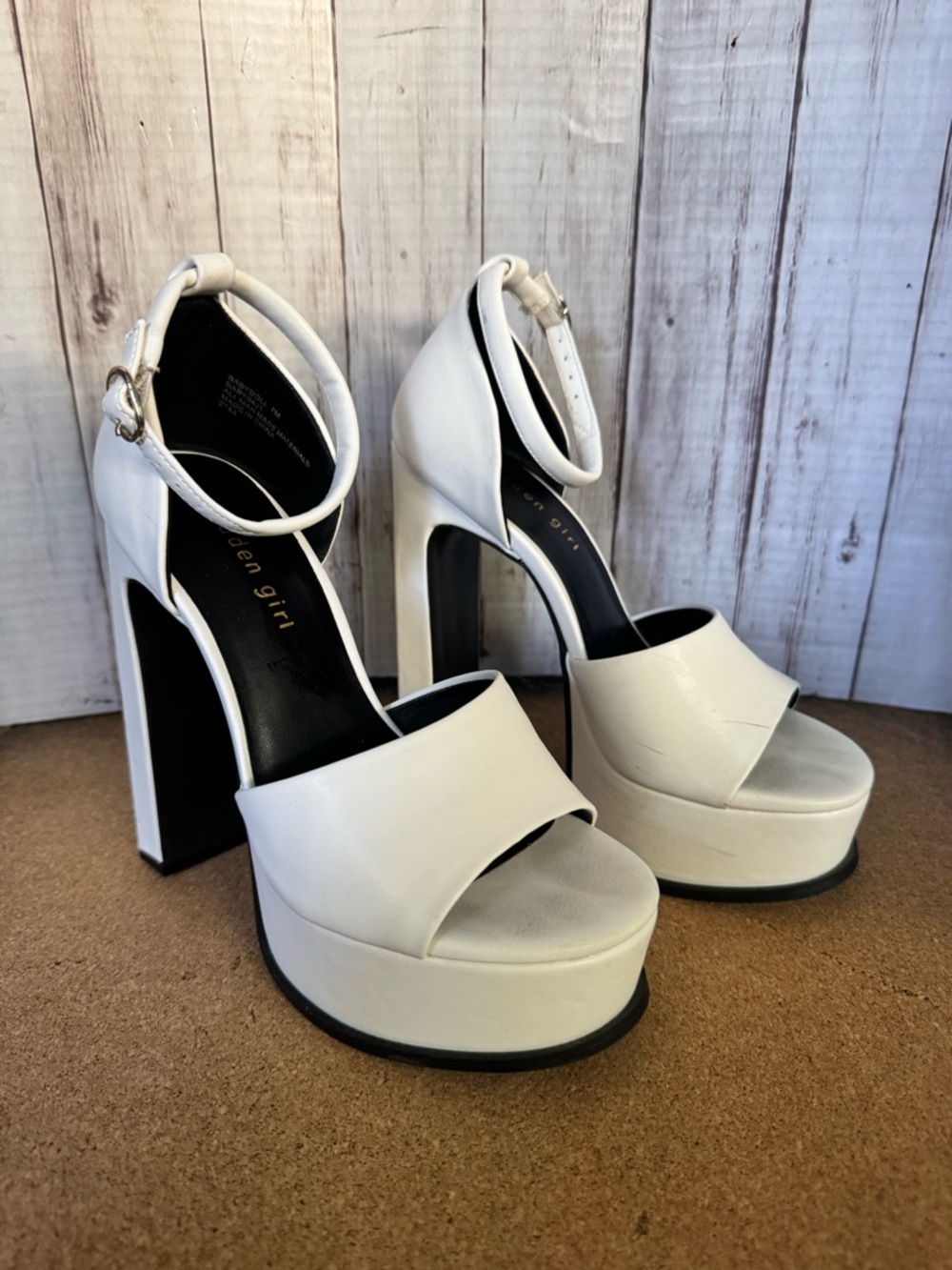 Steve Madden White Platform 7M Ankle-Strap Heels Pumps White